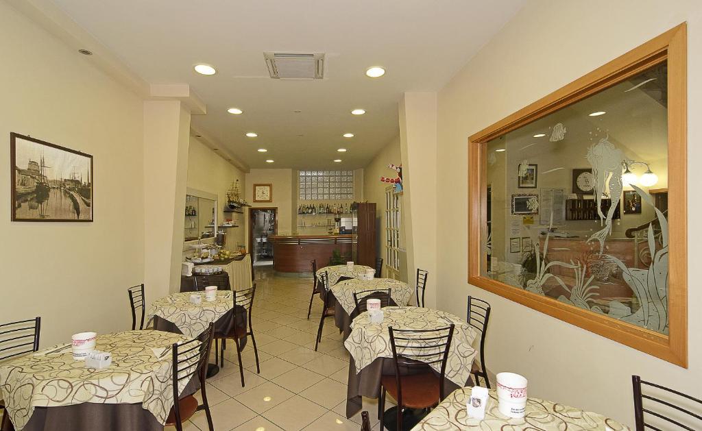 Hotel Bahia Viareggio Exteriör bild