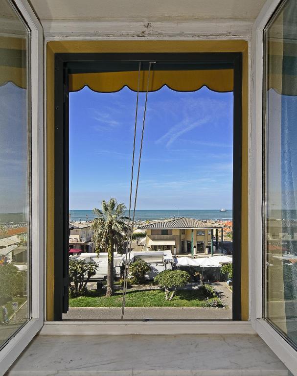 Hotel Bahia Viareggio Exteriör bild